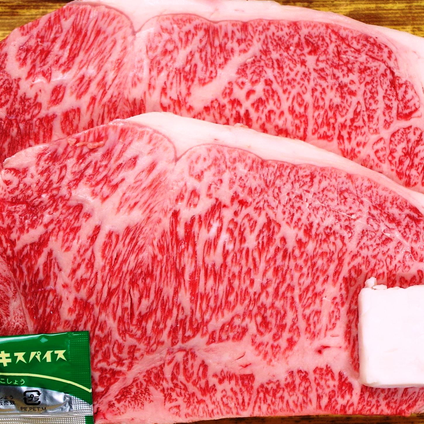 米沢牛サーロインステーキ（A5）　3,456円/100g